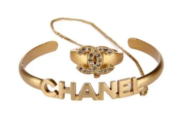 中原区上门回收香奈儿首饰价格